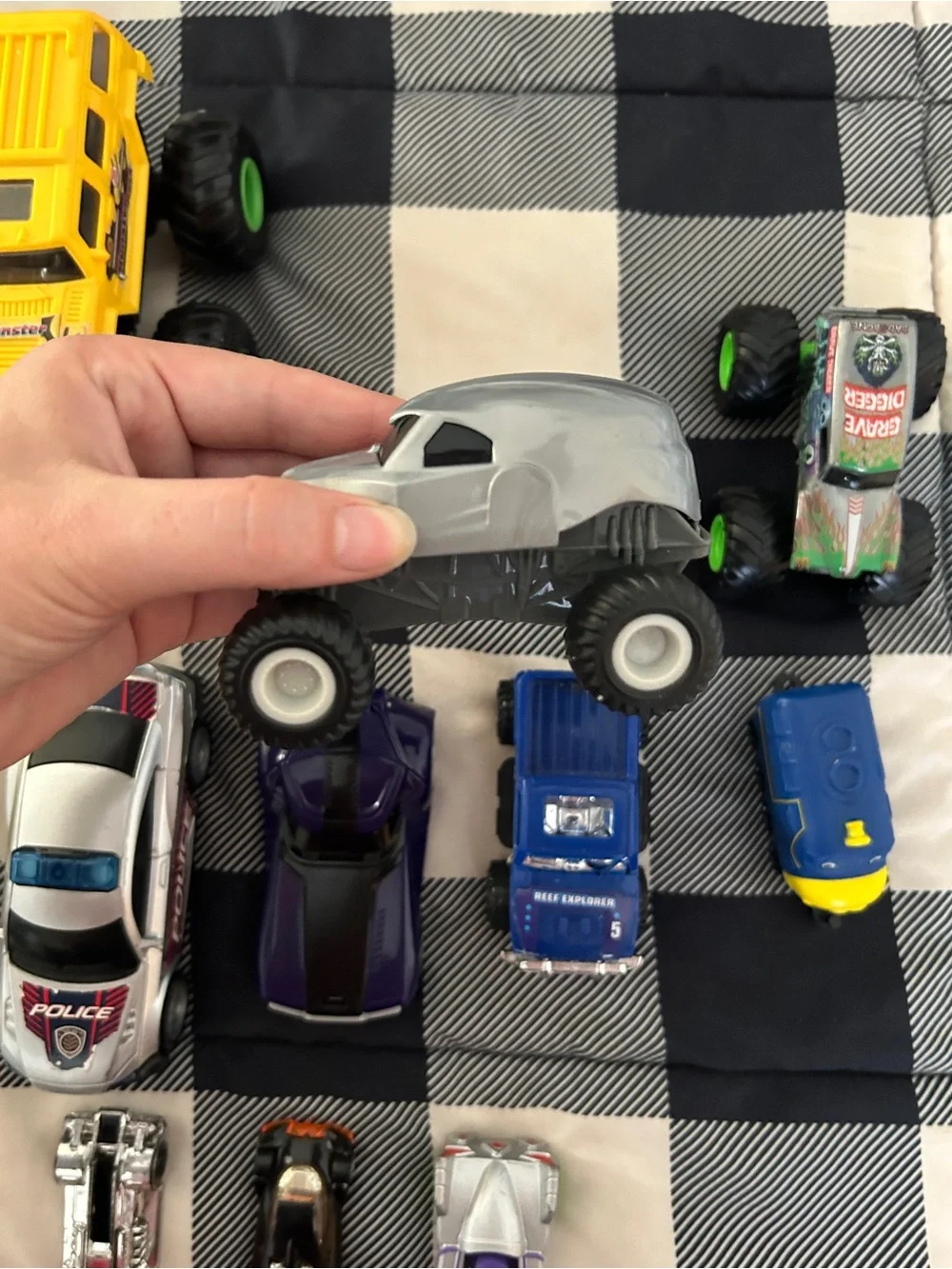 Multi-Color Kids Vehicle Lot